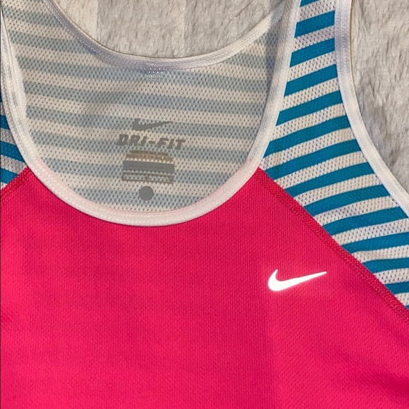 Nike DRI-FIT tank top - Picture 2 of 4